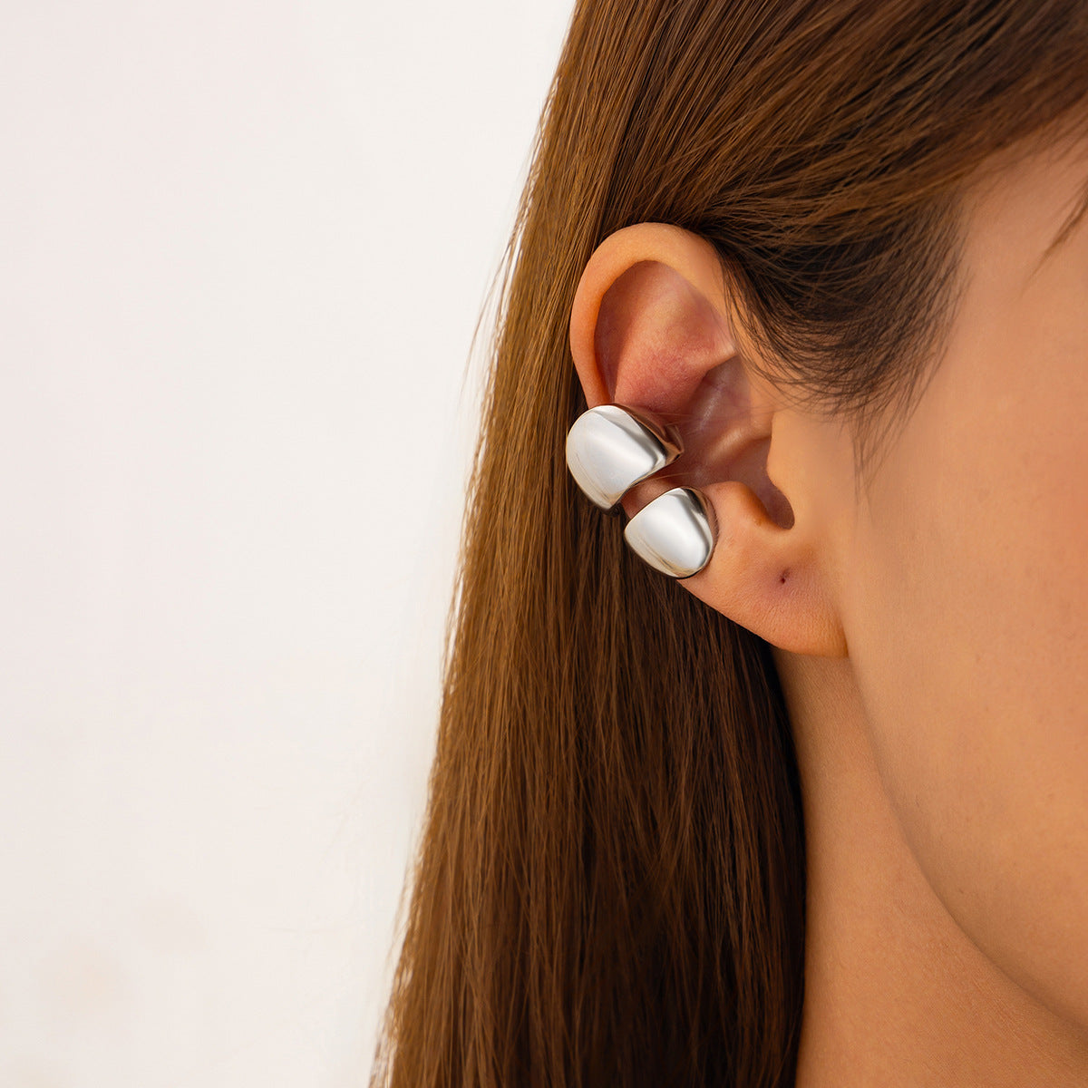 Minimalist Geometric Plated Zinc Alloy U-Shaped Ear Clip for Women