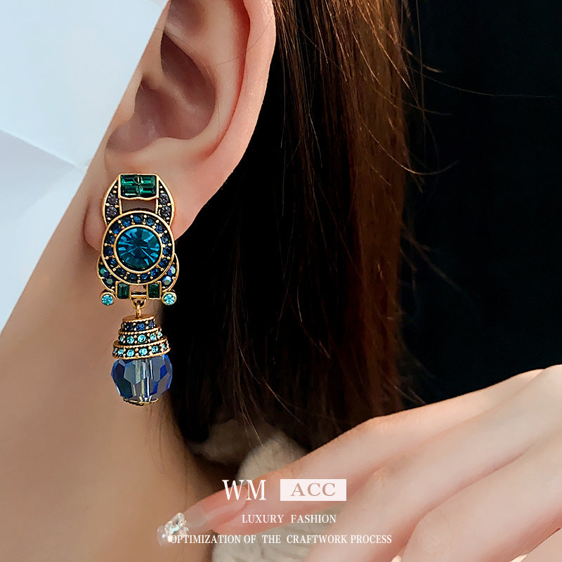 Vintage Chic Geometric Alloy Ear Clips with Blue Crystal Inlay Electroplated for Women Fashionable and Versatile Luxury-Style Earrings