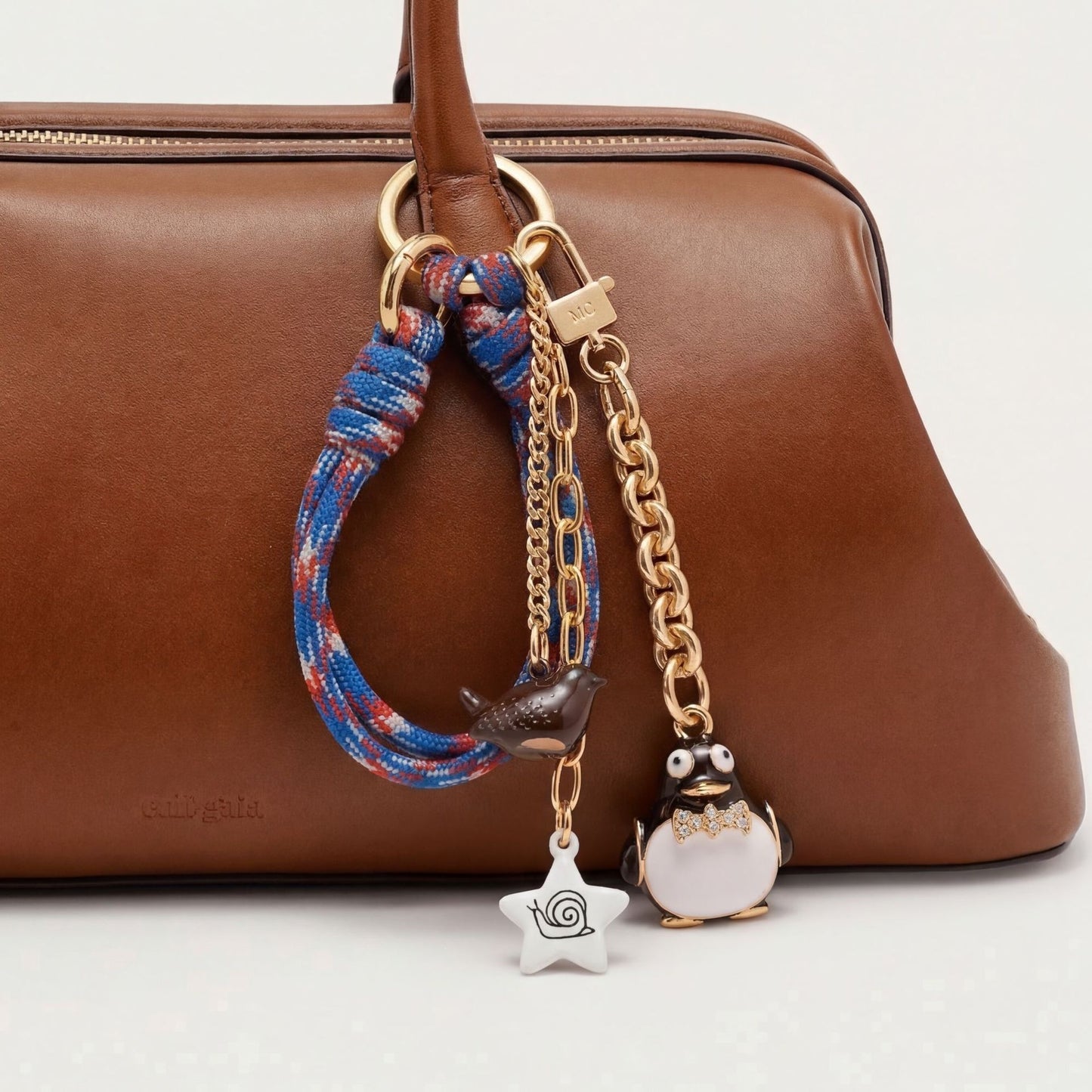 Elegant Minimalist Vintage Oval Geometric Brass Bag Charm with Plated Finish