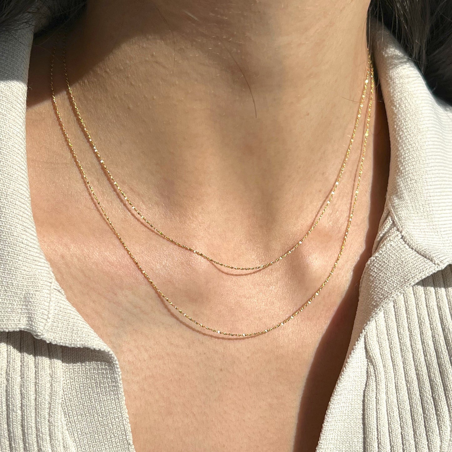 Collar con colgante geométrico minimalista de acero inoxidable para mujer con cadena tipo serpiente con baño y efecto multicapa