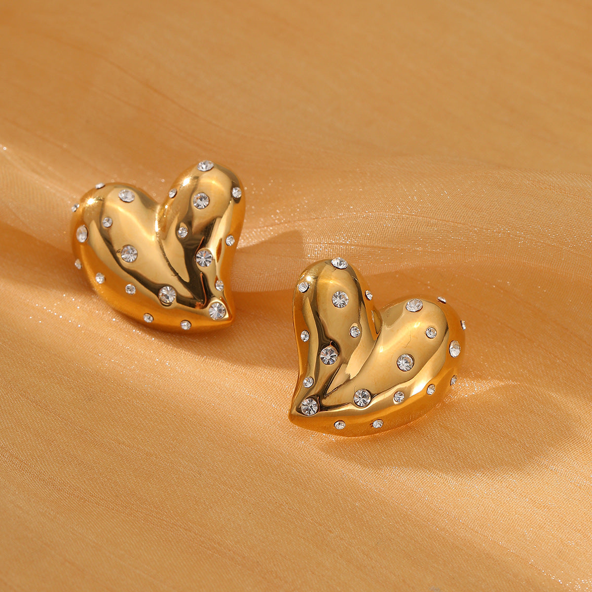 Vintage Heart-Shaped Stainless Steel Earrings with 18K Gold Plating and White Rhinestone Inlay for Women