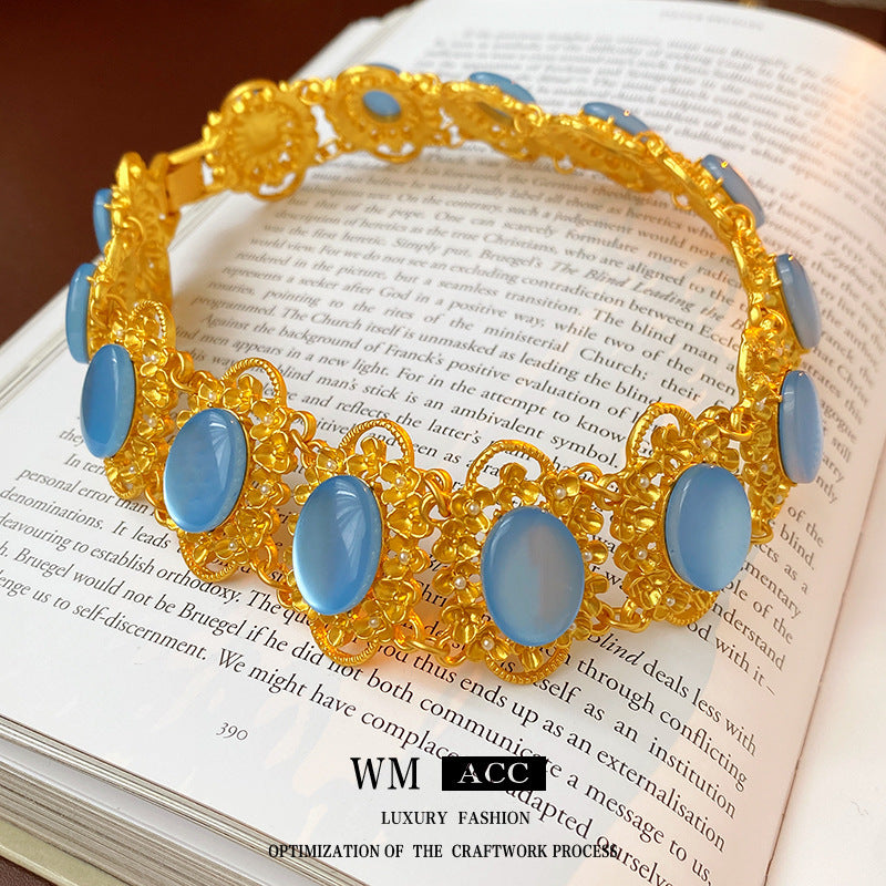 Collar con colgante geométrico de estilo corte artístico vintage para mujer con cadena de cobre chapada en oro y diseño delicado para la clavícula