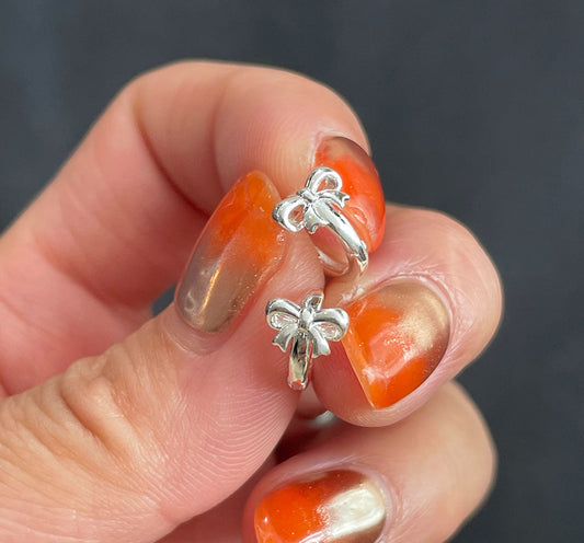 Orecchini da donna minimalisti ed eleganti in argento sterling 925 a goccia con perle intarsiate