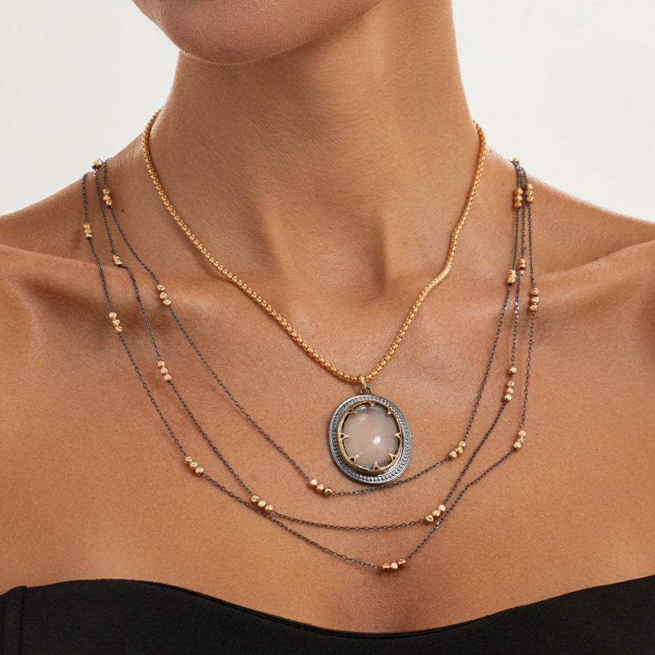 Vintage Hip-hop Geometric Round Zinc Alloy Pendant Iron Plated Necklace for Women