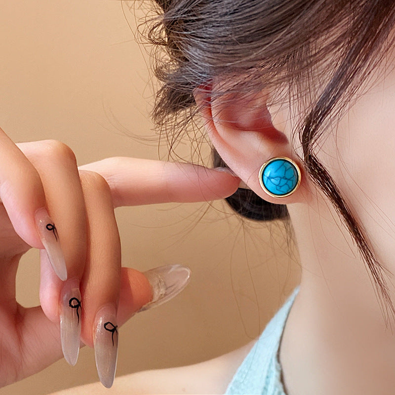 Orecchini a perno da donna in rame placcato oro stile lussuoso, geometrici, con turchese e zirconi, e perni in acciaio inossidabile