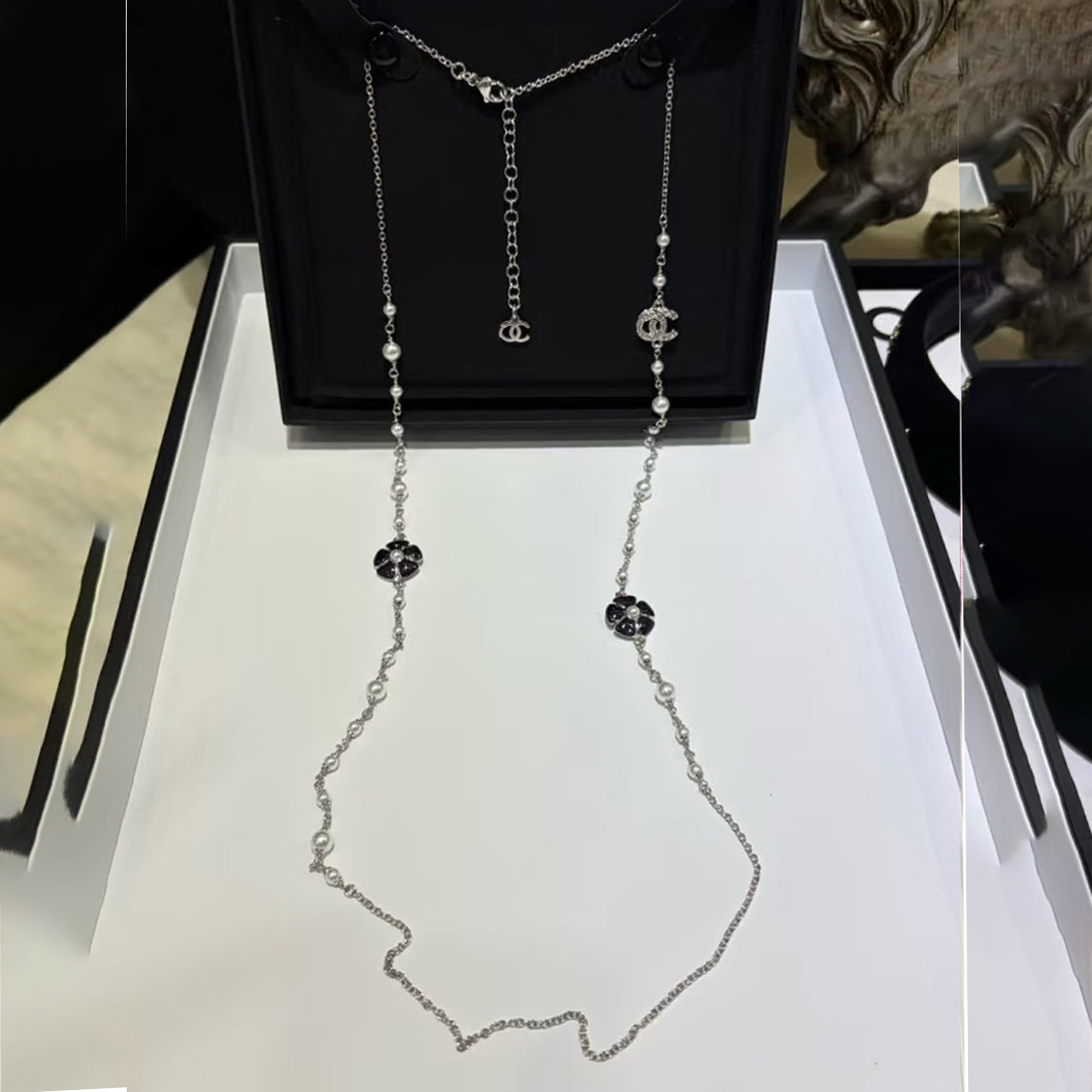 Collana Lusso Elegante Floreale Smalto Perle Artificiali per Donna