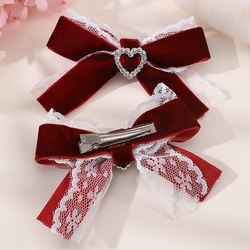 Set di mollette per capelli da bambina in pizzo a forma di fiocco in stile naturale con cuore impreziosito da strass e design a becco d'anatra
