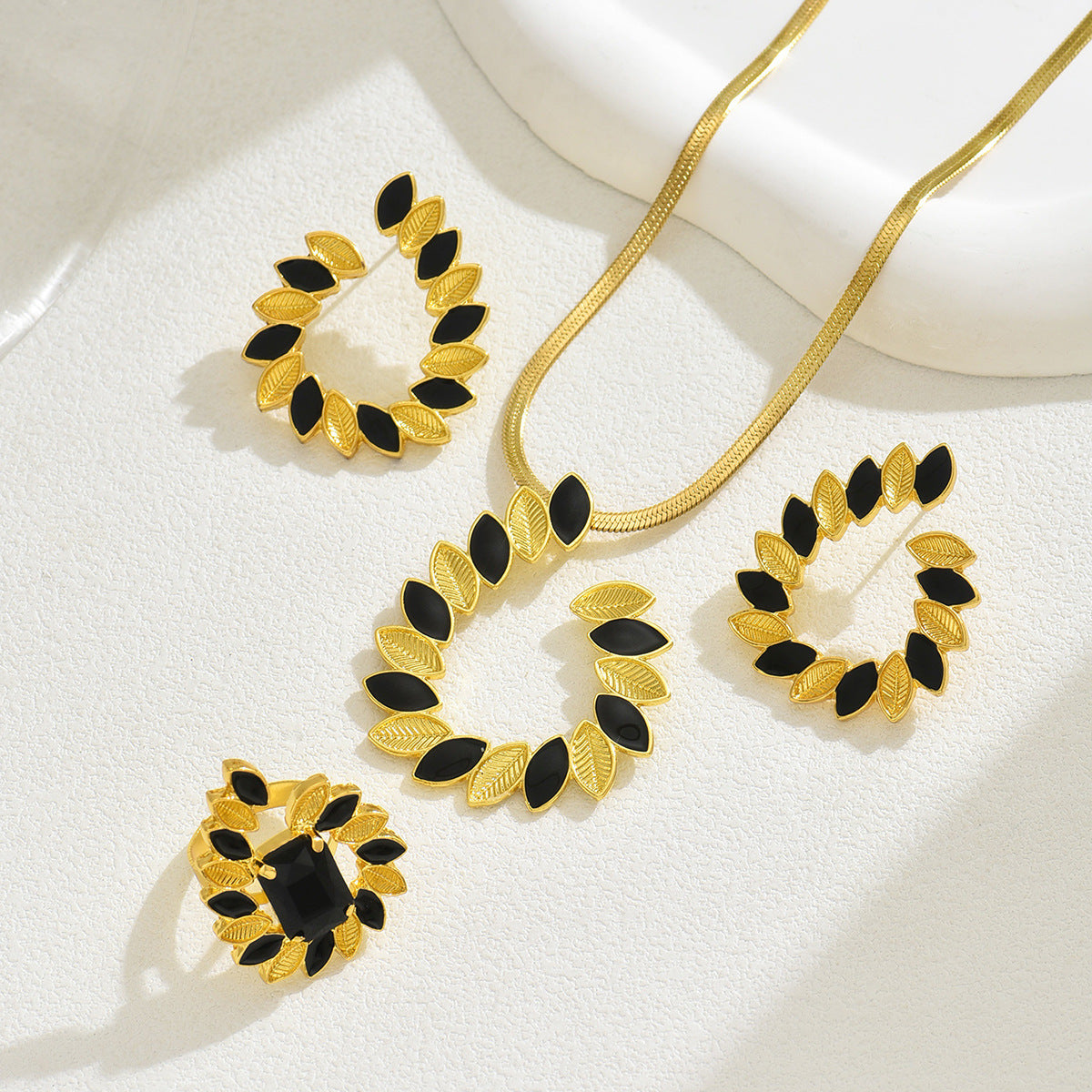 Dulce juego de collar con colgante de espiga de trigo rústica con pendientes y pulsera en cobre con acabado esmaltado