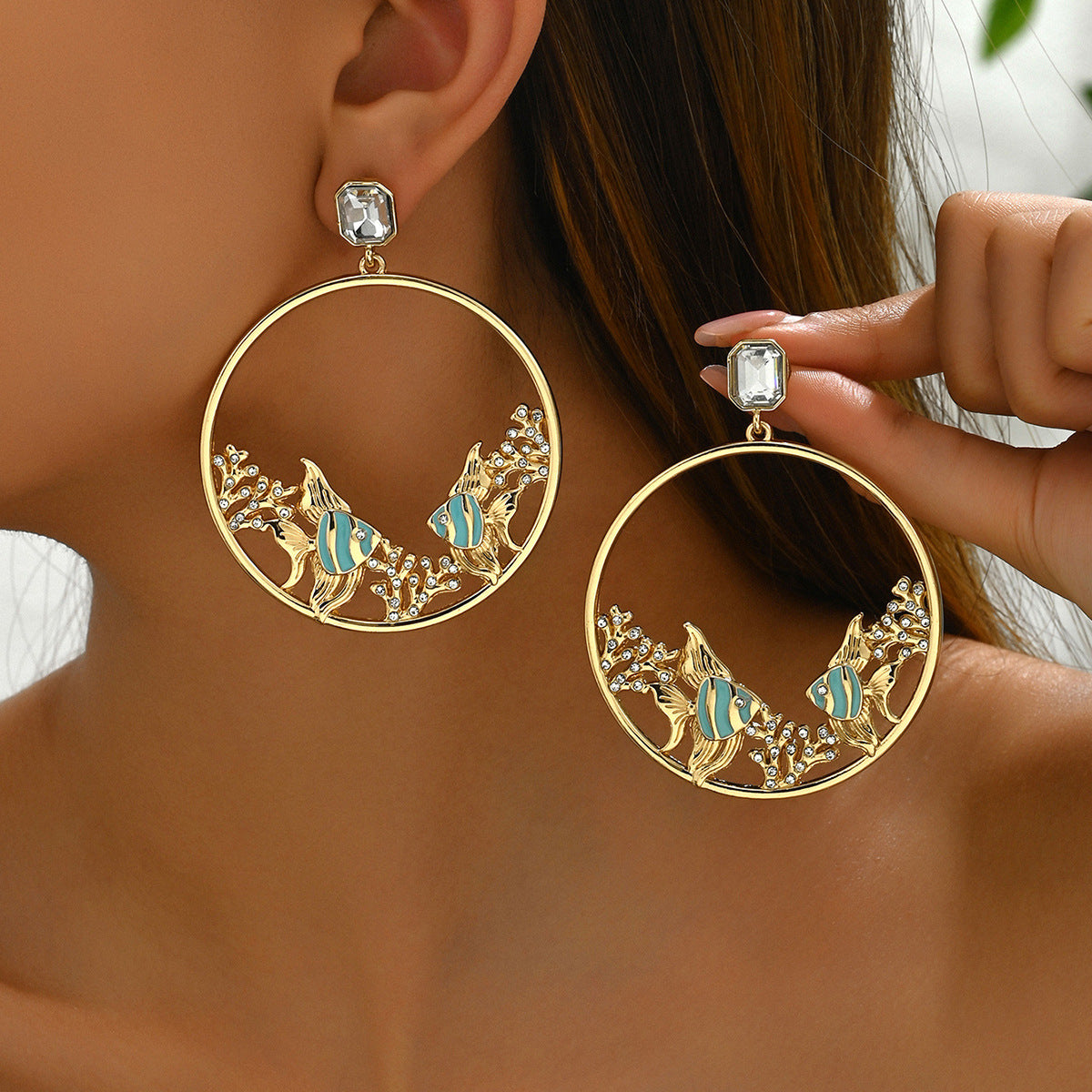Pendientes minimalistas con lazo, incrustaciones en forma de corazón y flecos colgantes para mujer, de aleación de zinc y acero inoxidable electrochapado.