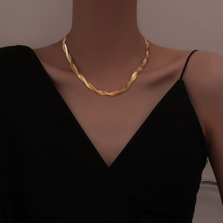 Collar de cadena de serpiente de doble capa de acero titanio chapado geométrico casual de lujo de acero inoxidable para unisex