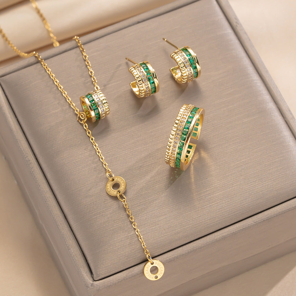 Set di collana in acciaio al titanio geometrico minimalista di lusso leggero con ciondolo in rame placcato oro 18 carati e intarsio in zircone, unisex