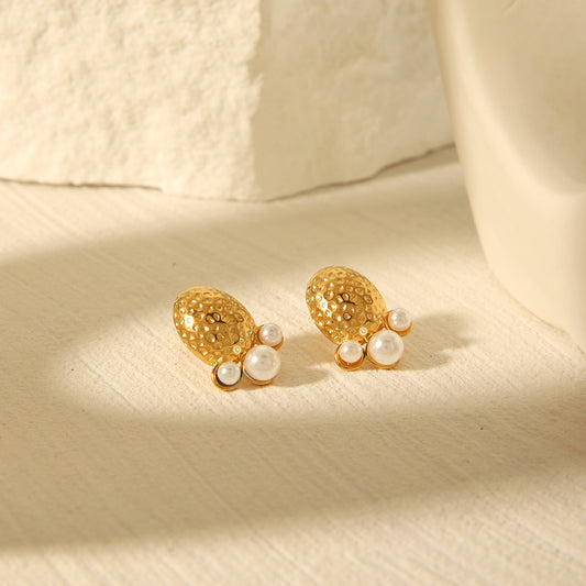 Pendientes de perlas geométricos de acero inoxidable martillado chapados en oro de 18 quilates estilo Fashion Ins para mujer