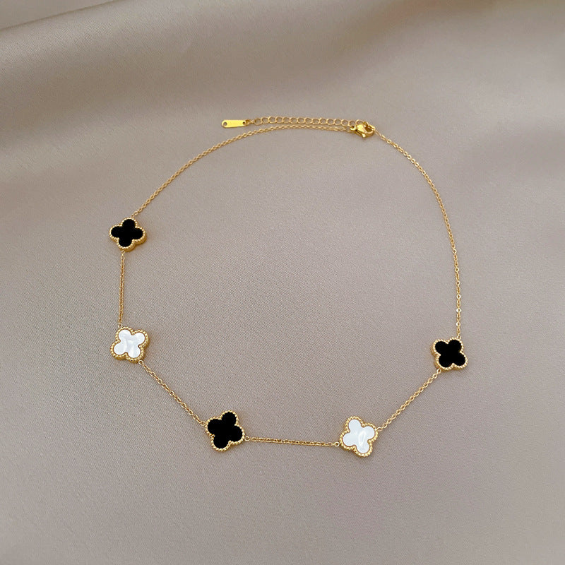 Collana Minimalista a Doppio Lato in Acciaio al Titanio con Trifoglio Portafortuna e Placcatura in Oro per Donna e Uomo, Ciondolo Geometrico, Catena per Clavicola