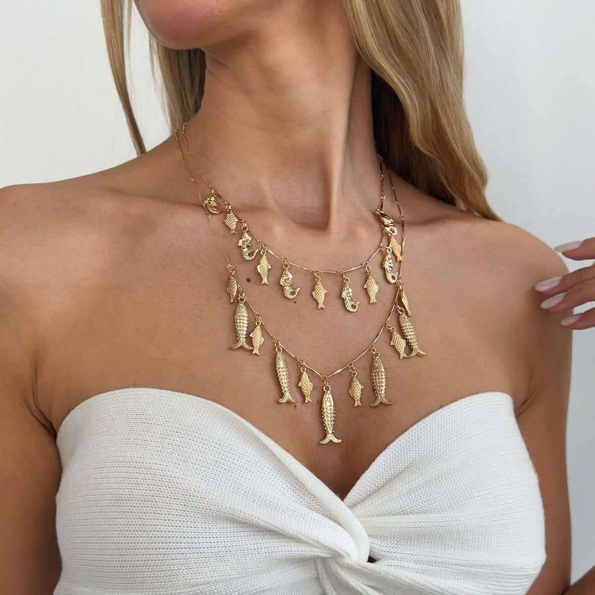 Sweet Plated Zinc Alloy Fish Pendant Necklace Layered Cable Chain for Women