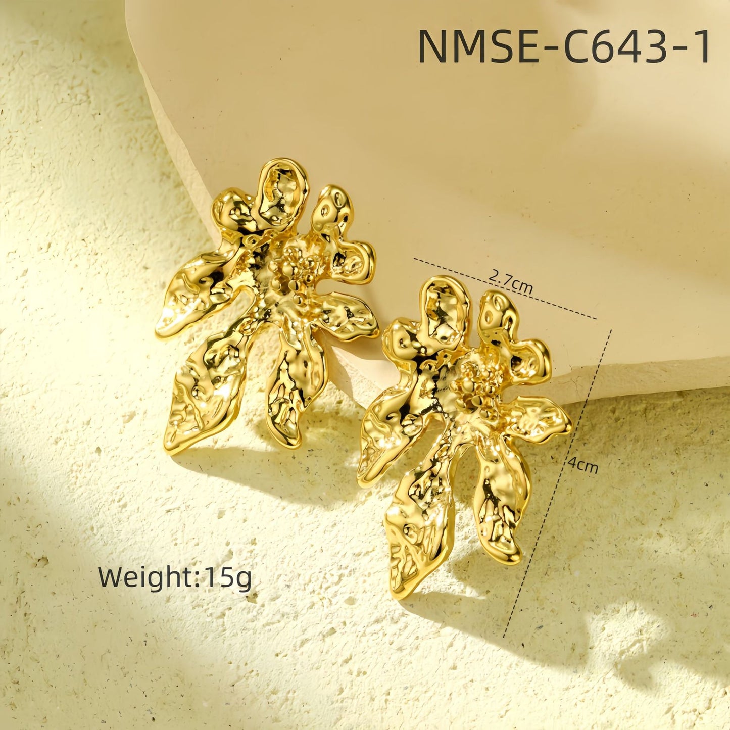 Pendientes de acero inoxidable florales de moda para mujer con acabado chapado y forma de flor irregular