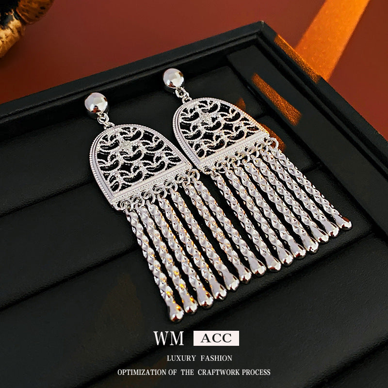 Pendientes colgantes de metal con acabado chapado, diseño floral geométrico de corazón, estilo vintage chic para mujer