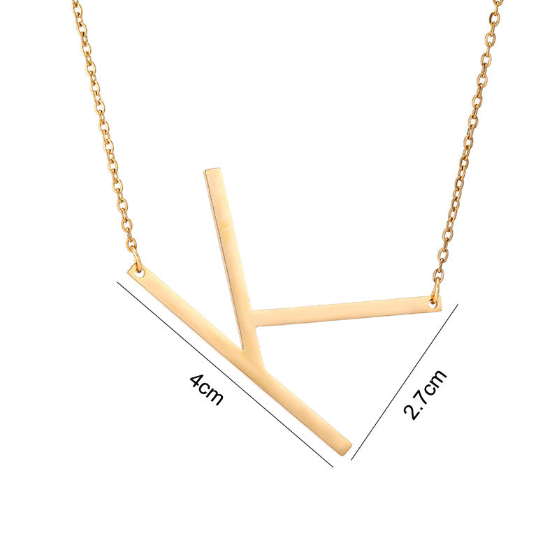 Collar Minimalista con Dije de Letra Chapado en Acero de Titanio para Mujer con Cadena de Eslabones Ajustable