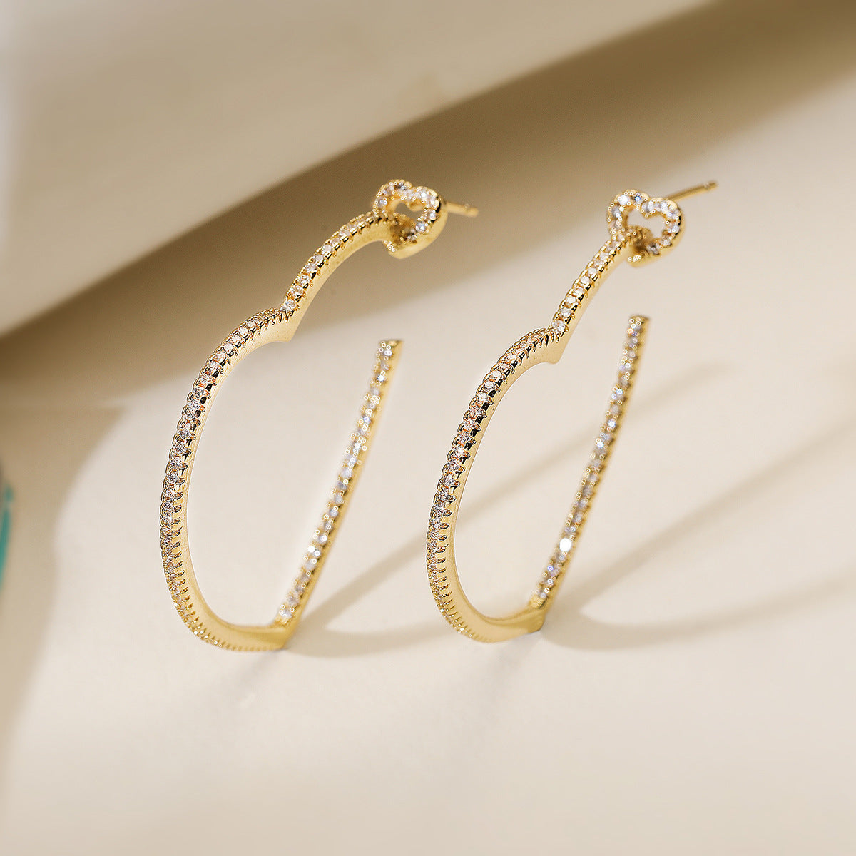Minimalist Elegant 18K Gold Plated Brass Heart Geometric Earrings with Cubic Zirconia for Women