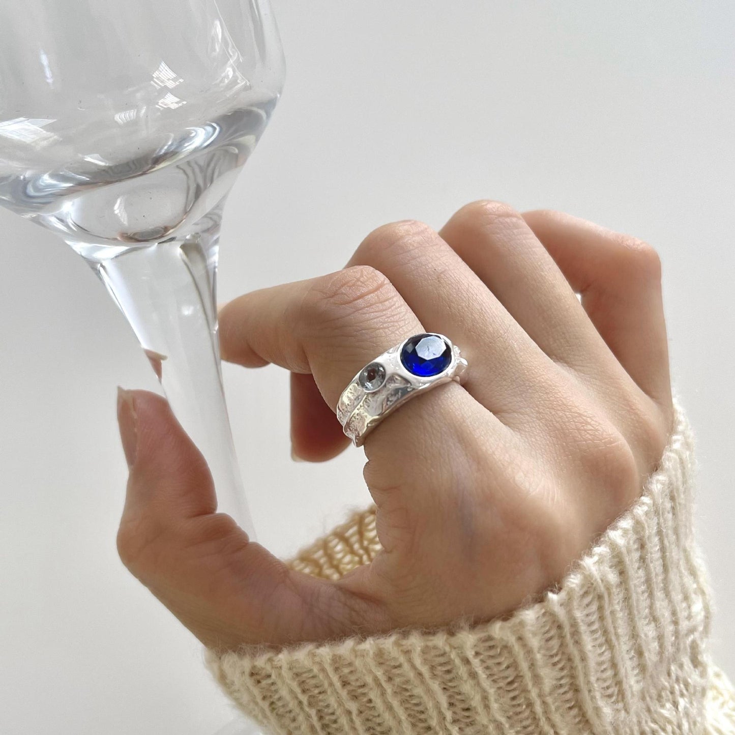 Minimalist Irregular Geometric Shape 925 Sterling Silver Ring with Blue Rhinestone Accent