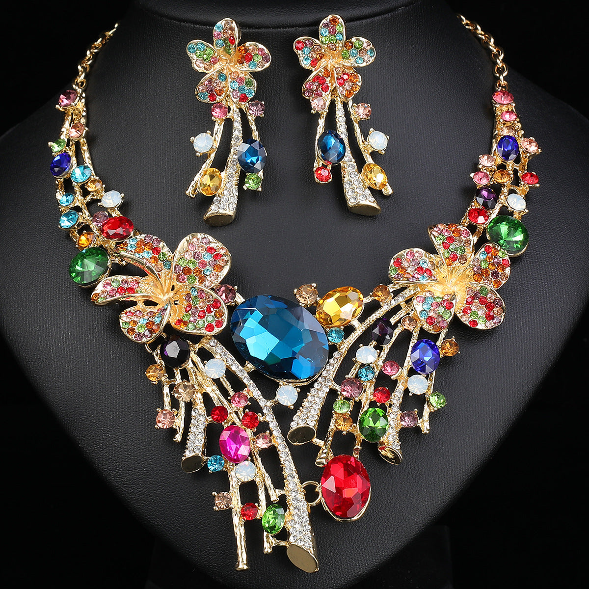 Set collana e orecchini oversize etnici floreali da donna, ciondolo in lega con strass intarsiati, catena a serpente in stile vintage