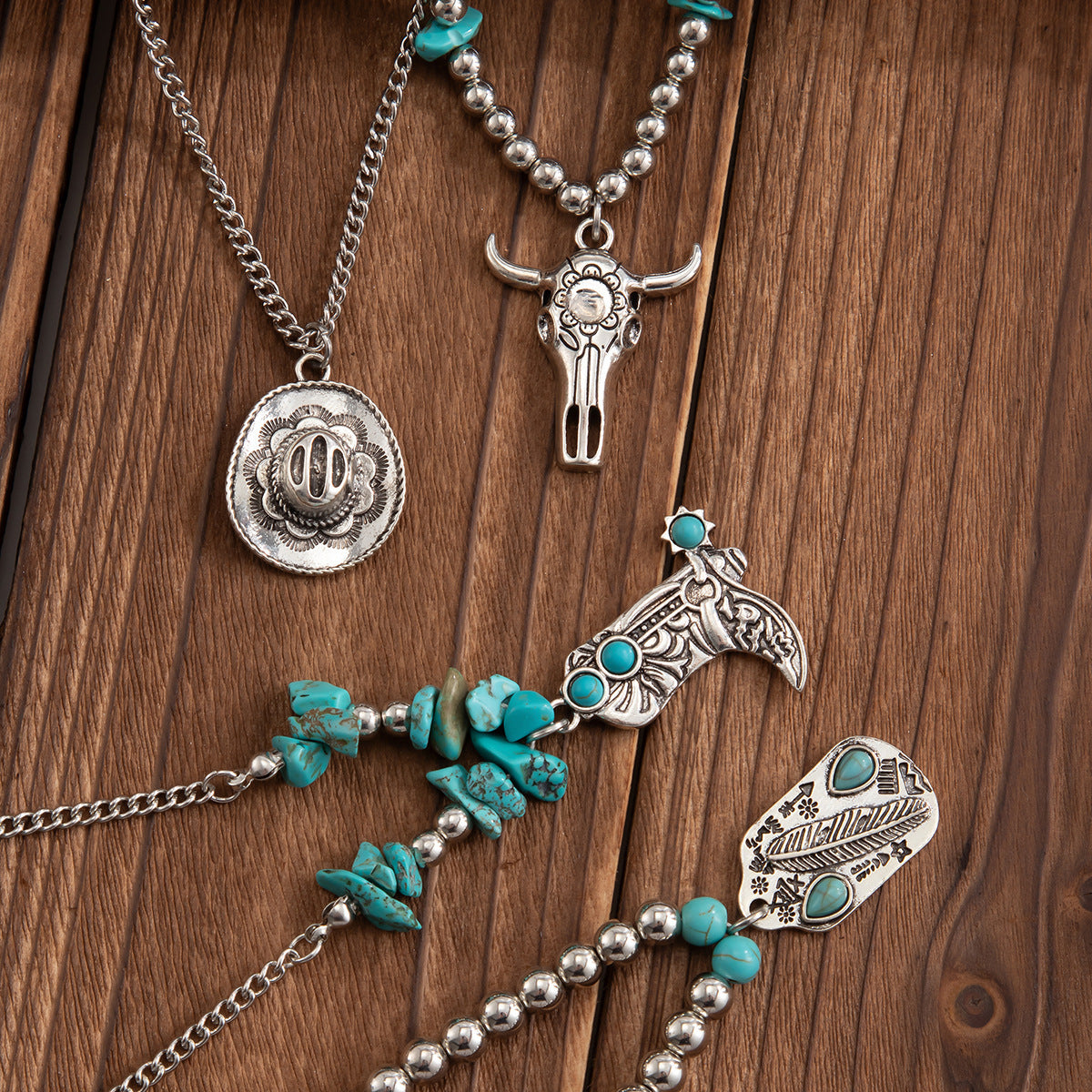 Collana da Donna Punk Geometrica Rotonda con Intarsio Turchese Placcata in Lega Multistrato