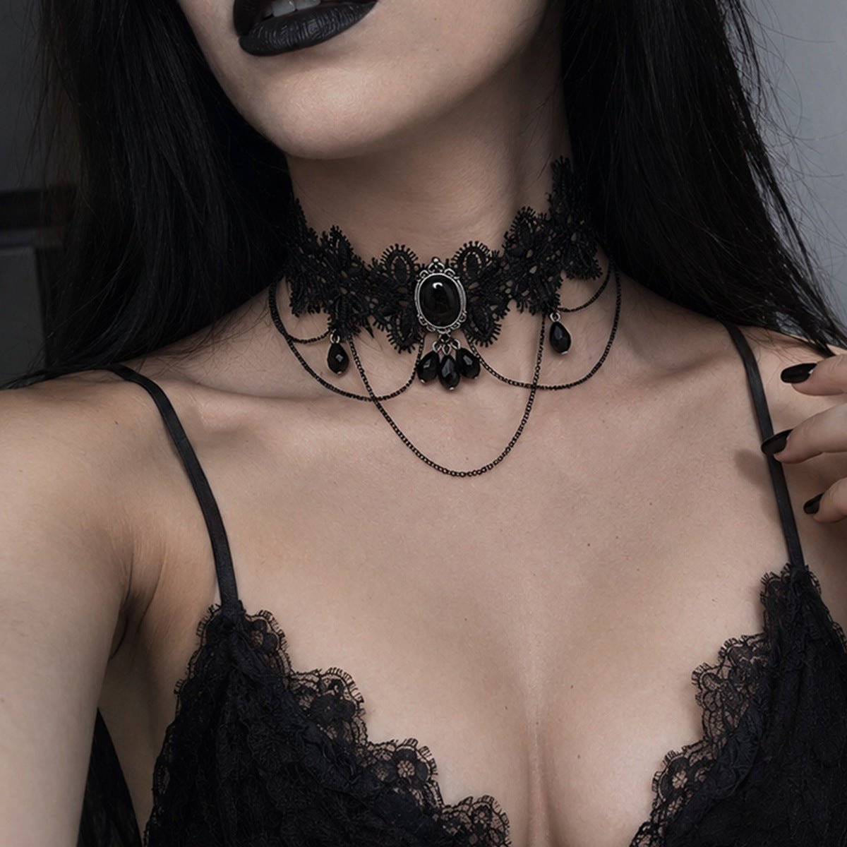 Vintage Gothic Floral Lace Teardrop Tassel Choker Necklace