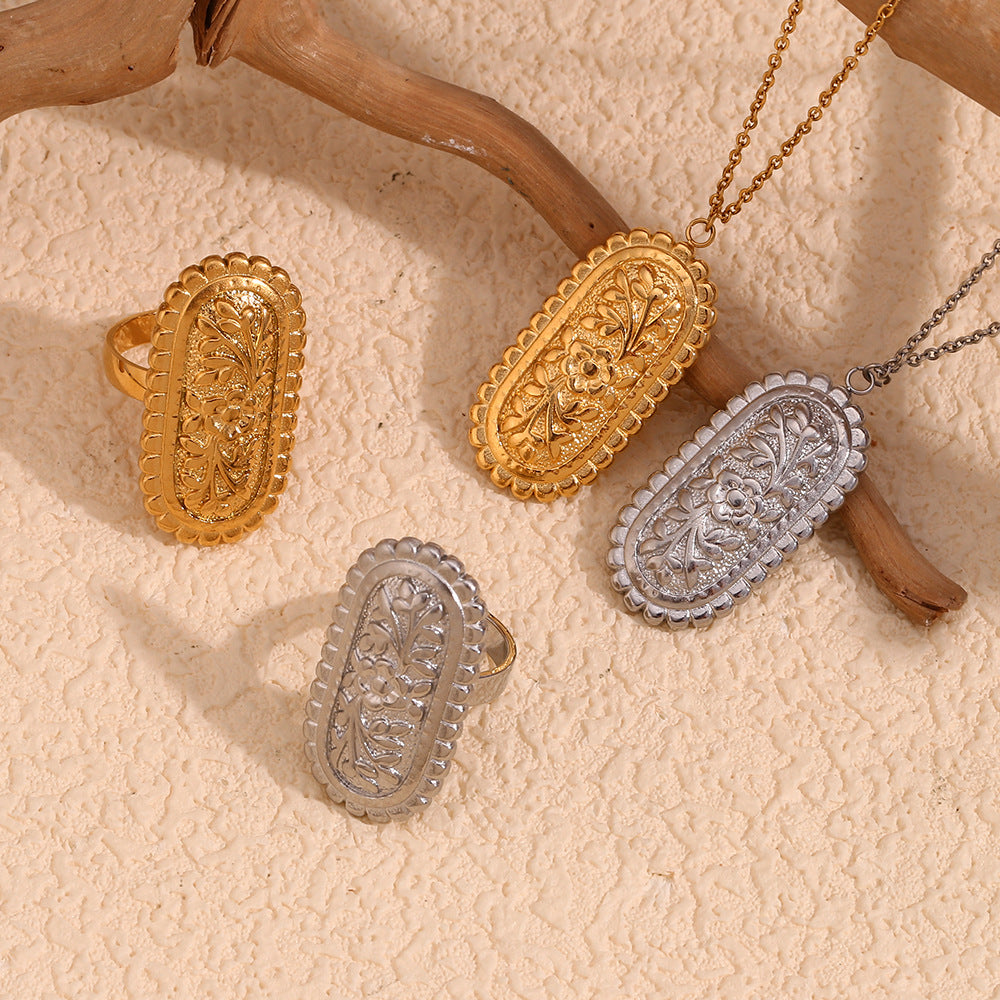 Vintage-Style Oval Embossed Necklace for Women with Stainless Steel Chain and Titanium Steel Pendant, Electroplated with 18K Gold