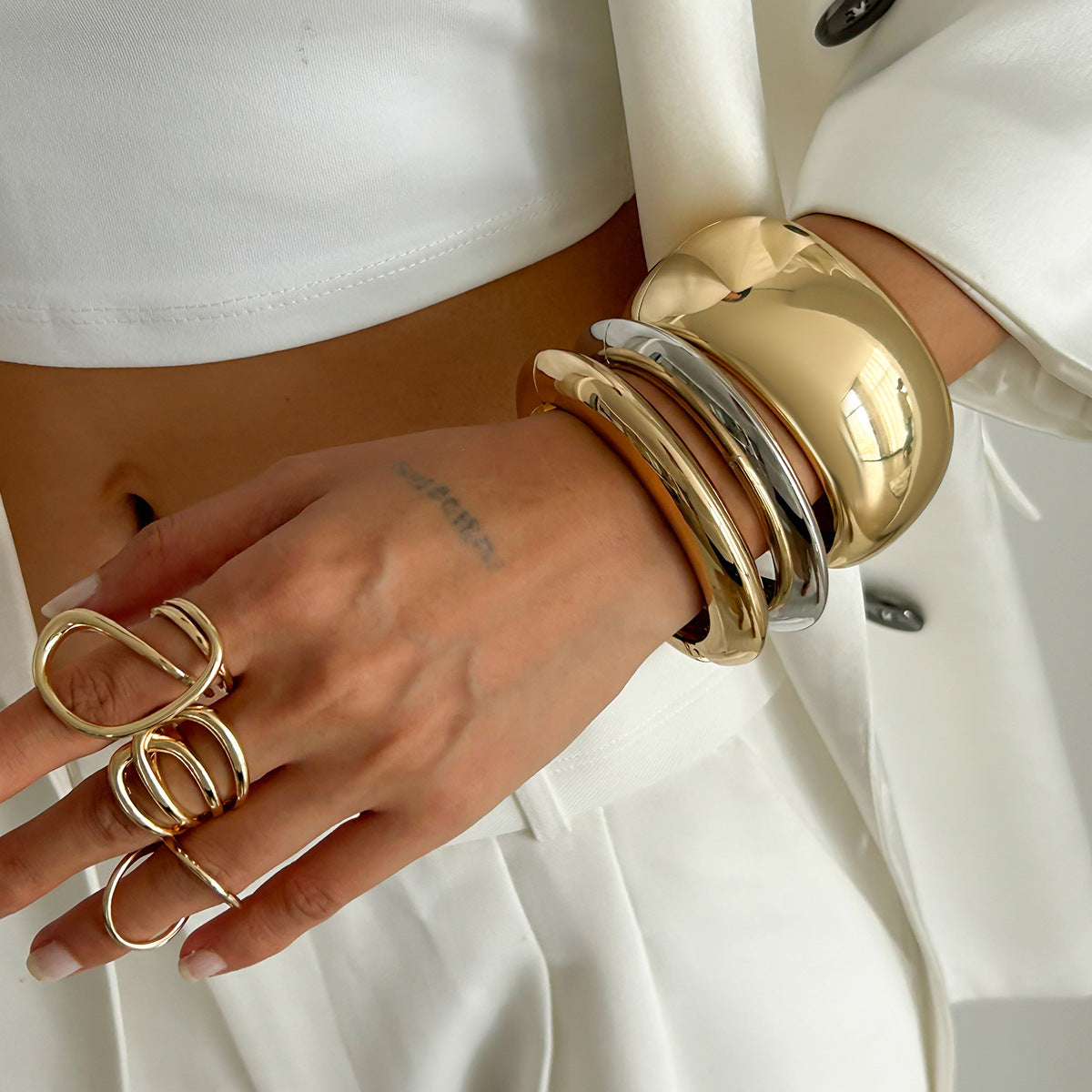 Exaggerated Geometric Plated Zinc Alloy Bracelet Set