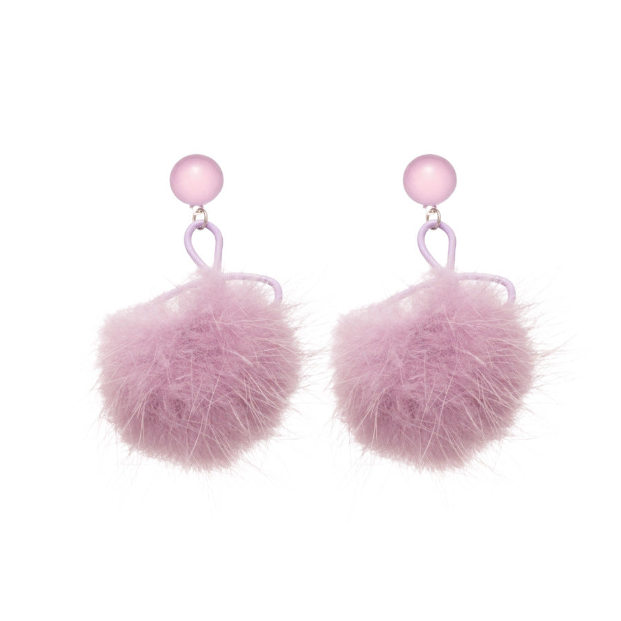 Eleganti orecchini a lobo da donna con fiocco e pon-pon, perni in acciaio placcato e texture vellutata e morbida