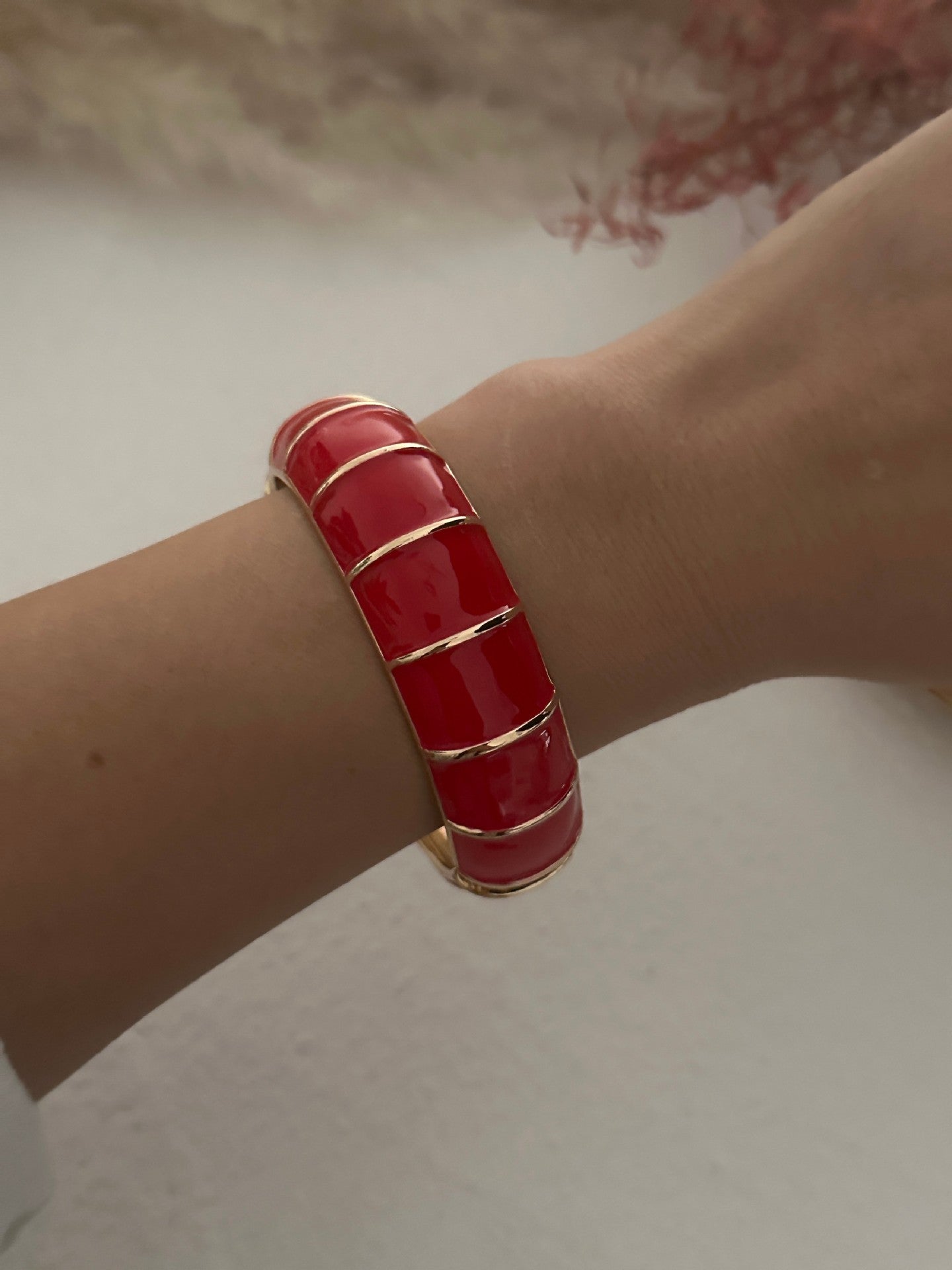 Bracciale elastico aperto a cuore geometrico bohémien vintage rosso smaltato