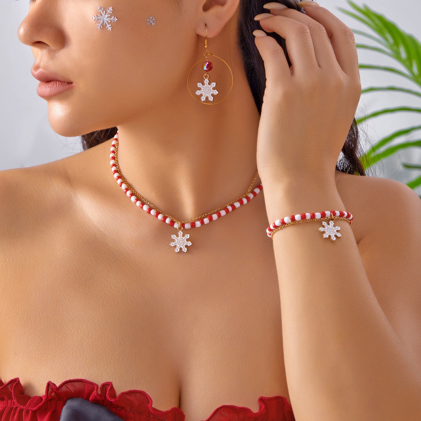 Fashion-Forward Christmas Necklace Set with Snowflake and Deer Pendant, Alloy Chain, Earrings and Bracelet, Women's Holiday Jewelry