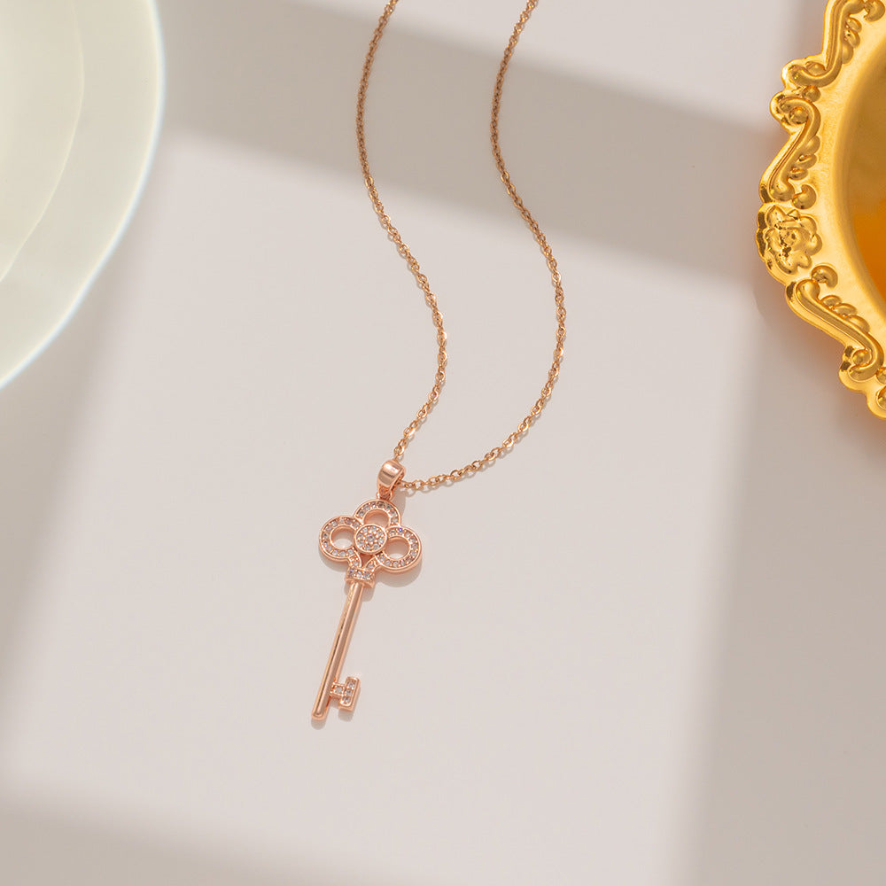 Versatile 18K Gold Plated Titanium Steel Geometric Crown Key Pendant O-Chain Necklace for Women
