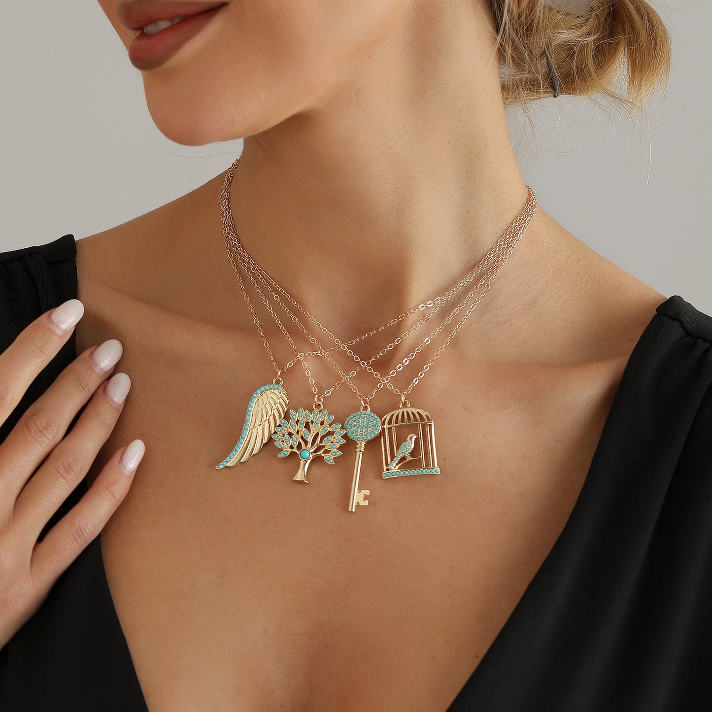 Vintage Geometric Tree of Life Alloy Necklace with Turquoise Inlay Plated Finish