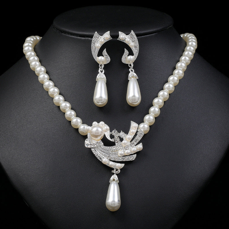 Chic Sweet Pearl Necklace and Earrings Set in Alloy with Electroplated Finish, Bear Pig Animal Motif Pendant, Fresh Feminine Style