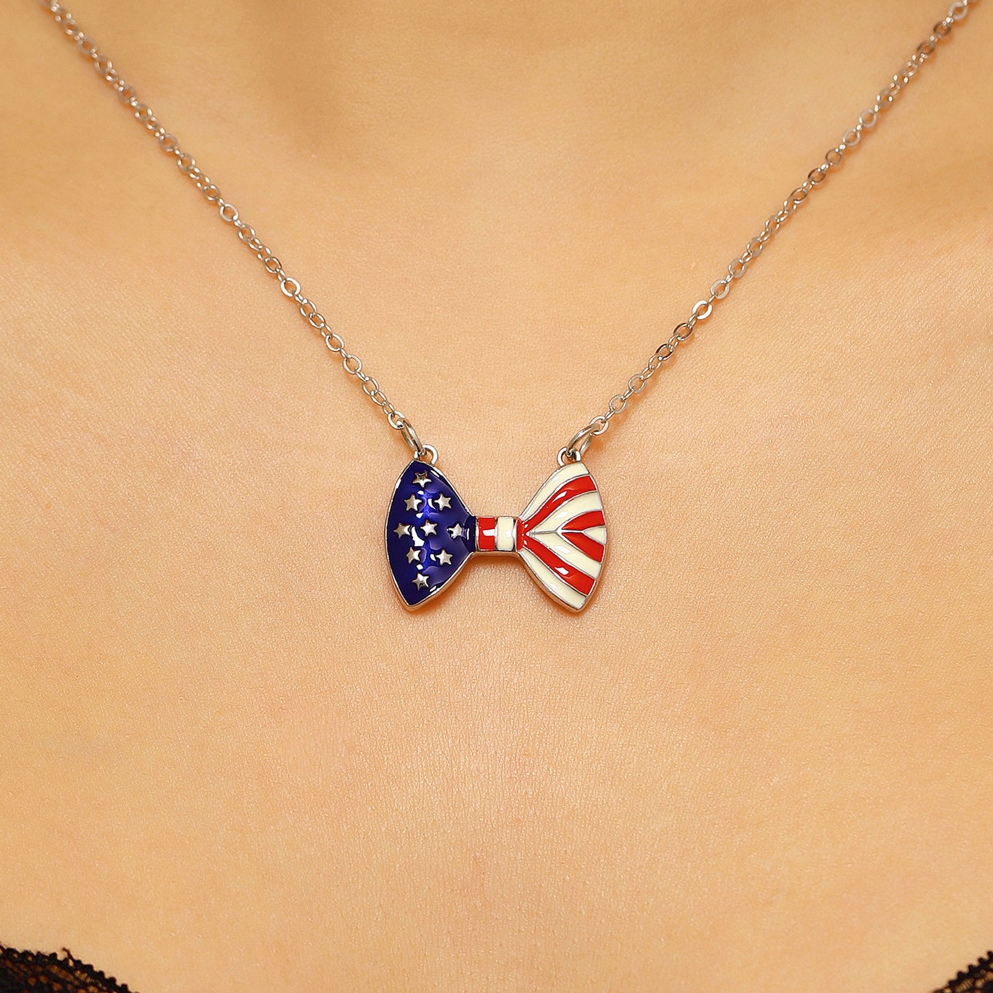 Minimalist Rhinestone Inlaid Star Heart Pendant Alloy Plated Necklace Set for Women