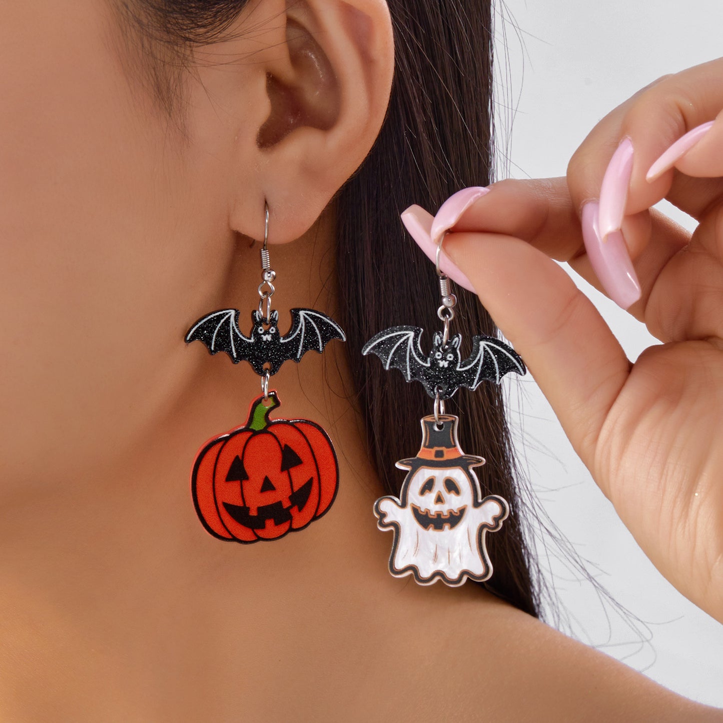 Orecchini Asimmetrici in Acrilico a Tema Halloween con Pipistrello Zucca Ragno Fantasma e Motivo Stampato per Uomo e Donna