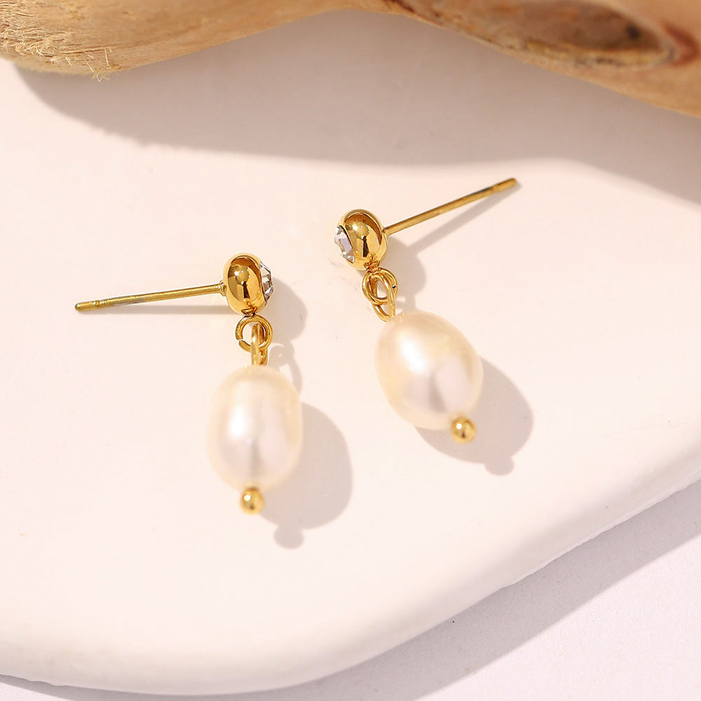 Orecchini a cerchio in stile francese vintage con perle d'acqua dolce ovali geometriche in acciaio inossidabile placcato oro 18 carati da donna