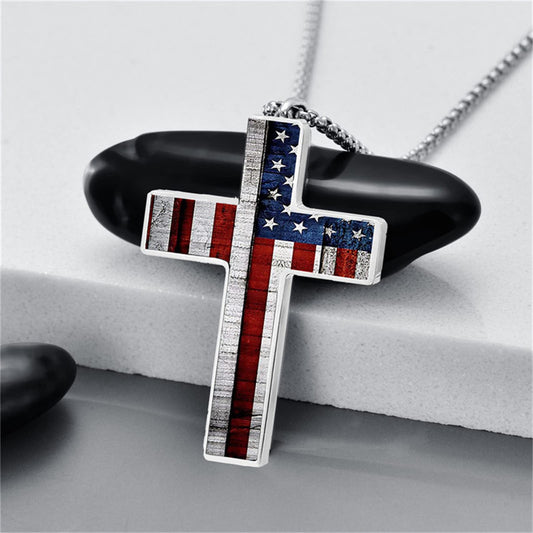 Collana da uomo con ciondolo a croce geometrico minimalista in acciaio inossidabile, charm in acciaio al titanio e finitura galvanizzata
