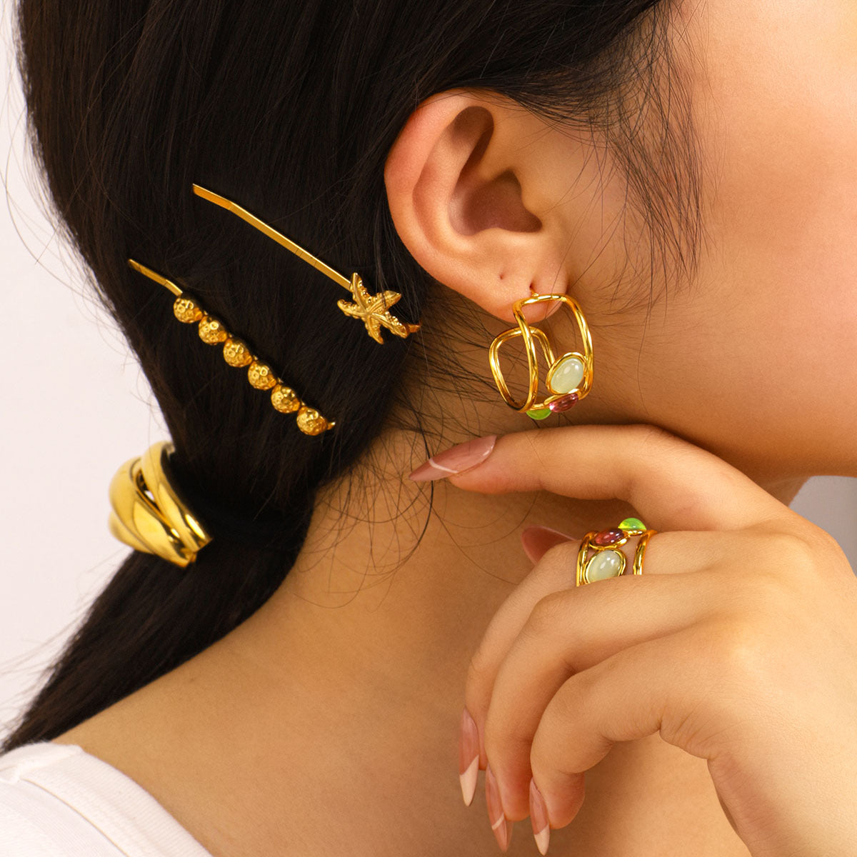 Set di orecchini e anello in acciaio inossidabile placcato oro 18 carati con pietre naturali, stile francese vintage geometrico a forma di C