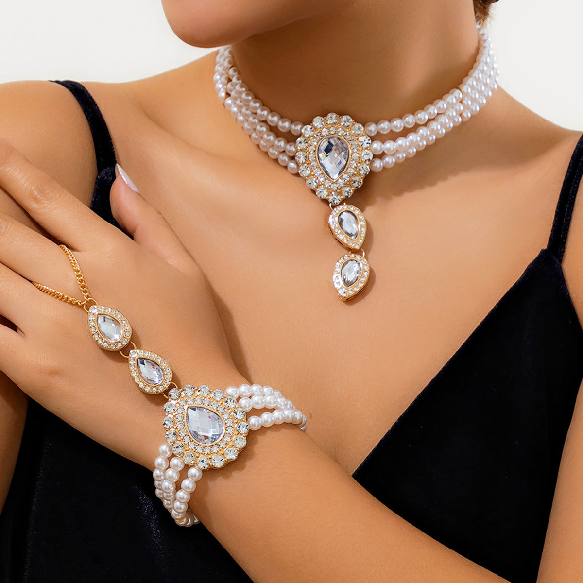 Collar Gargantilla de Aleación con Forma de Lágrima, Estilo Vintage Francés, con Detalles de Diamantes de Imitación y Diseño de Cadena de Cuentas para Mujer