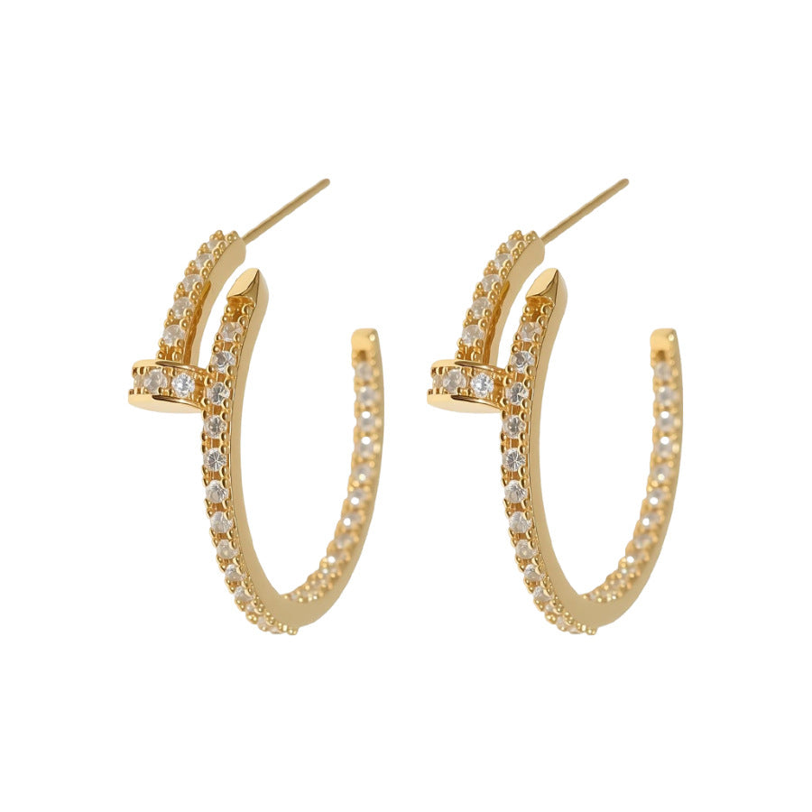 Orecchini a perno geometrici minimalisti a C in zirconia per donna con perni in argento placcato oro e base in rame