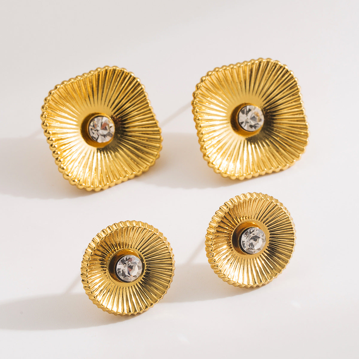 Orecchini a perno da donna Fashion OL geometrici in acciaio inossidabile placcato 18K con strass