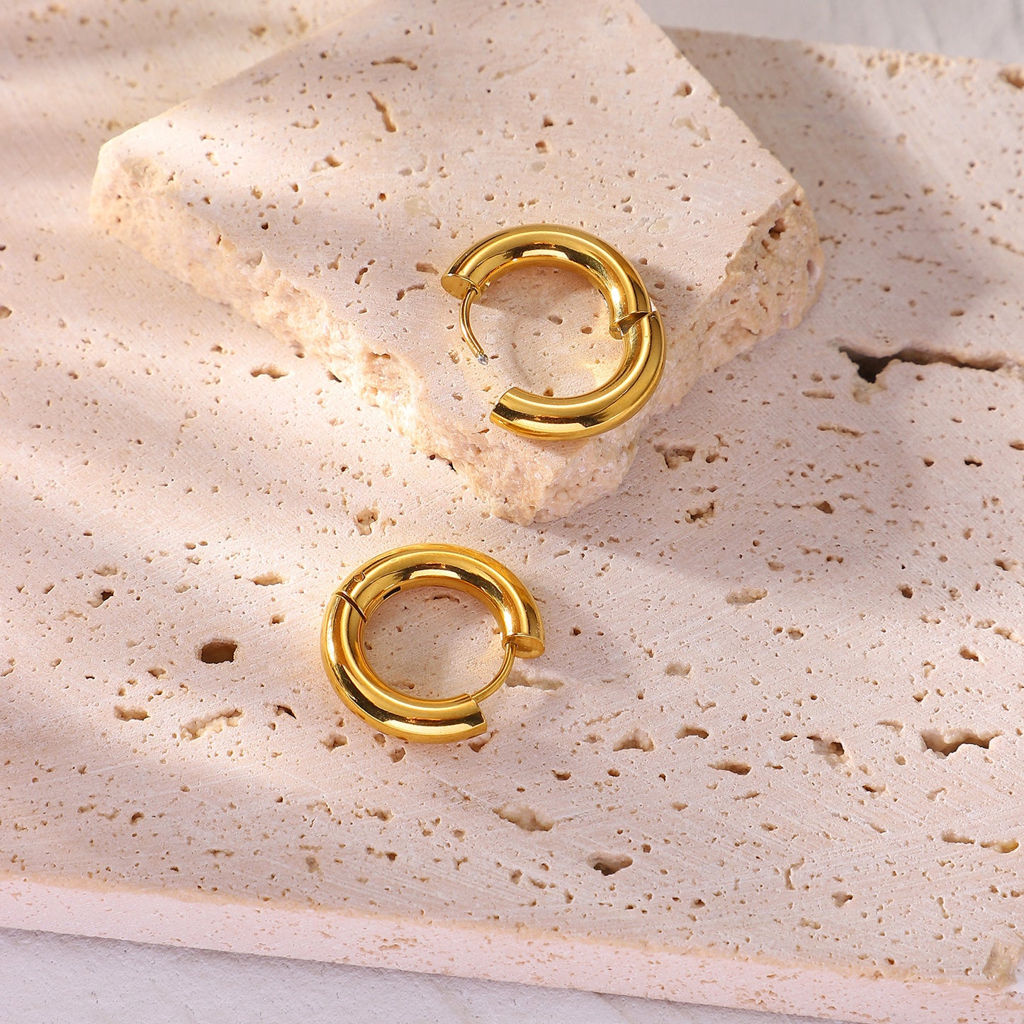 Minimalist Geometric Stainless Steel Hoop Earrings for Women with Plated Finish