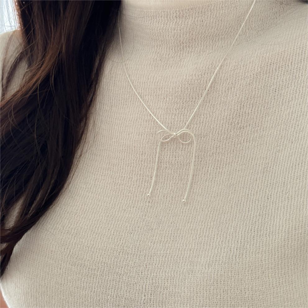 Minimalist Bowknot Butterfly Necklace in 925 Sterling Silver with Snake Chain, Floral Tulip Accent, Lightweight Geometric Design for Women