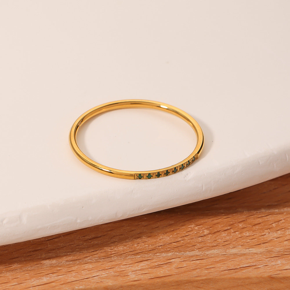 Anello geometrico in acciaio inossidabile con intarsio in zircone e placcatura in oro 18 carati da donna — Gioielli di moda ipoallergenici