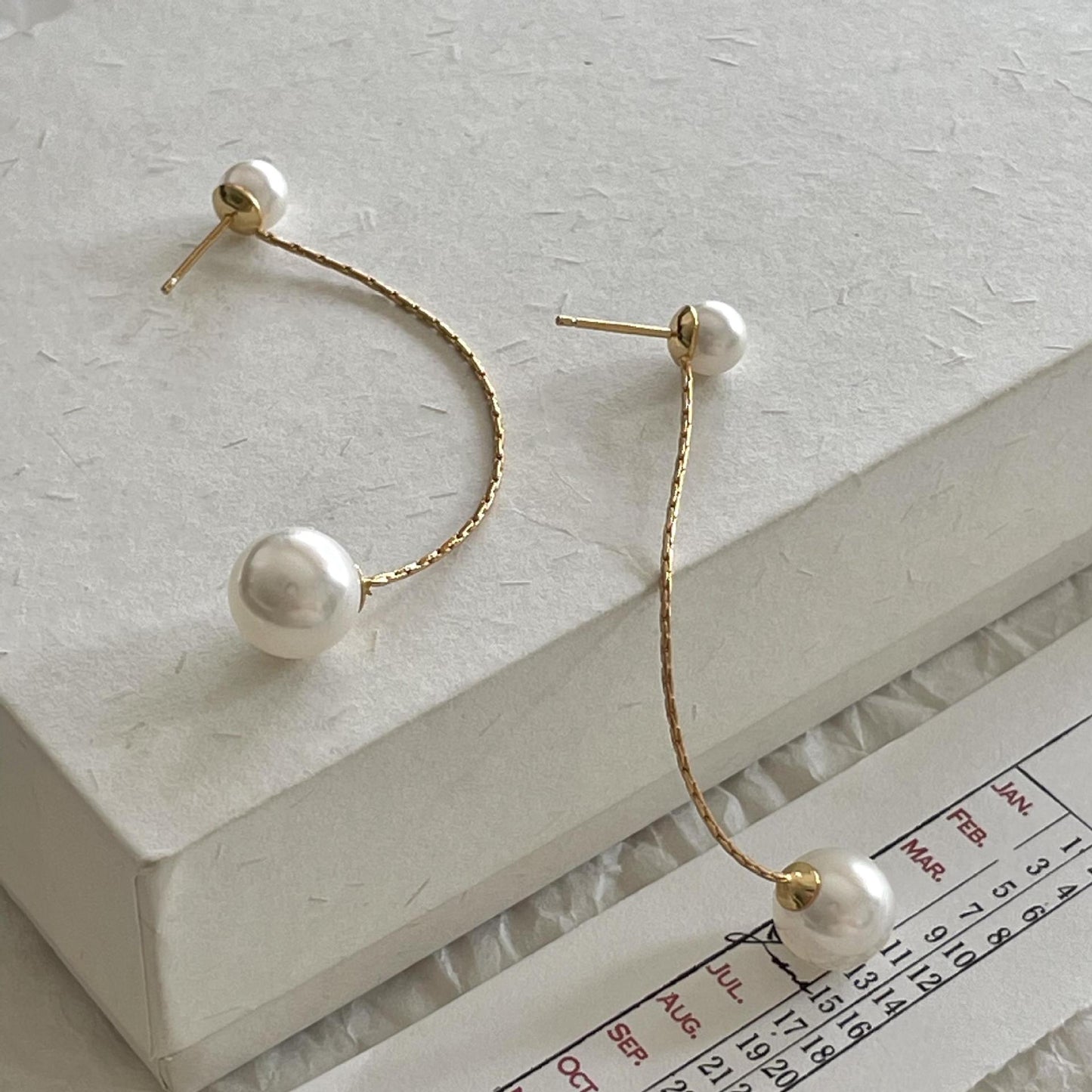 Pendientes Minimalistas de Perlas en Plata de Ley 925 con Baño de Oro, Diseño en Forma de Letra, Estilo Fresco y Dulce