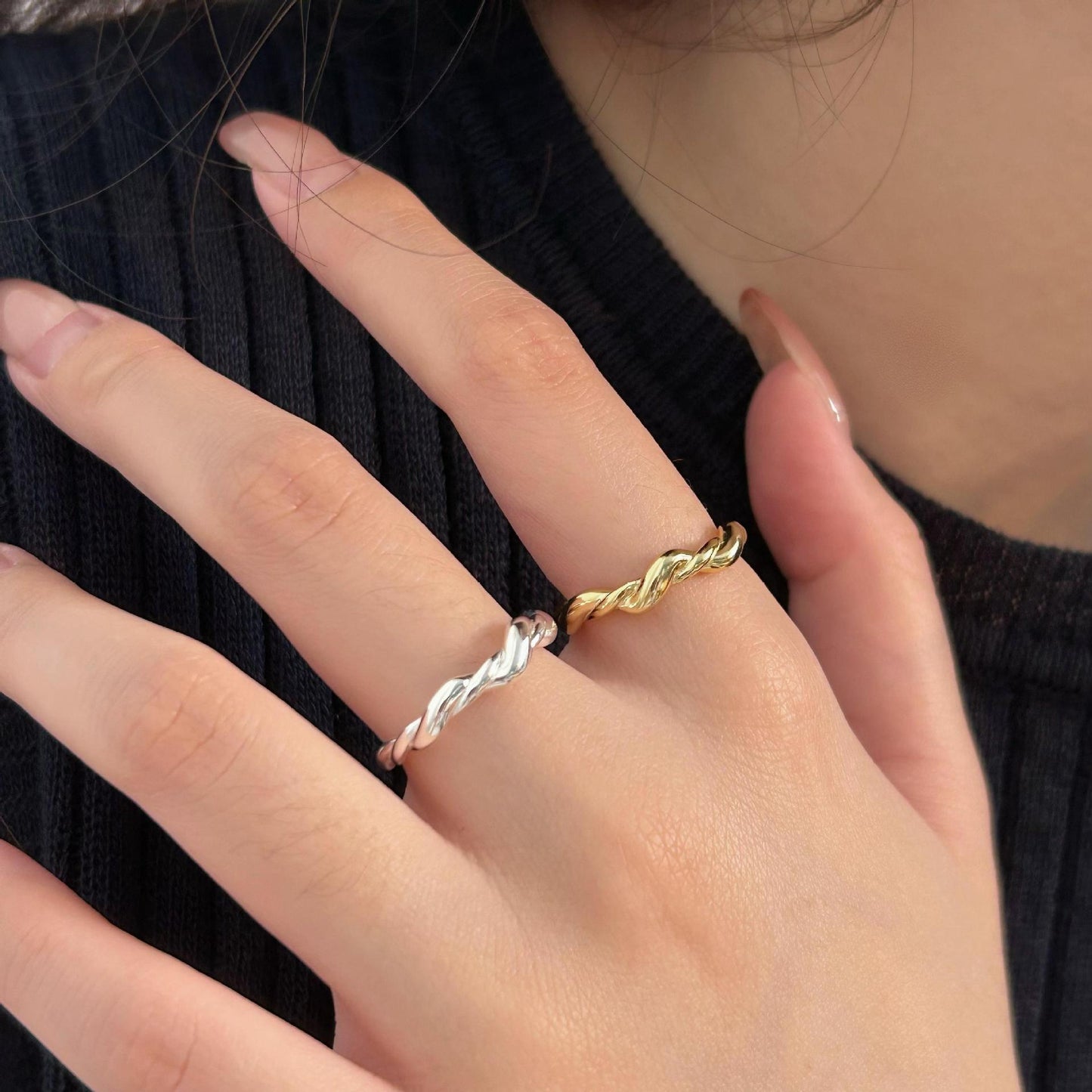 Minimalist Geometric Twist Wire Ring in 925 Sterling Silver for Women with Rope Knot Detail