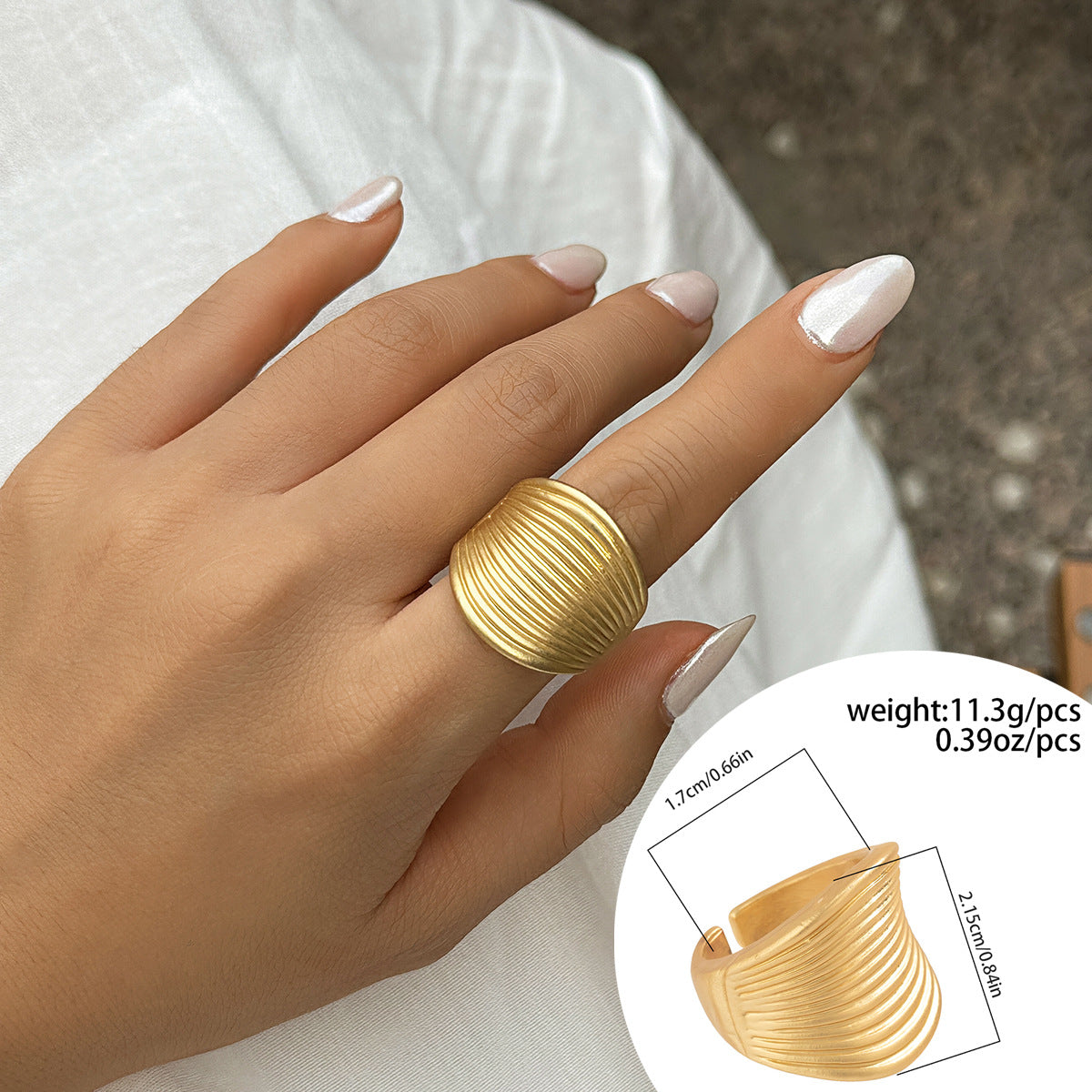 Minimalist Irregular Floral Geometric Alloy Ring with Textured Ruffled Design for Women