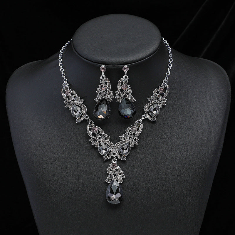 Vintage Artistic Waterdrop-Shaped Alloy Necklace Set with Rhinestone-Inlaid Leaves and Electroplated Finish for Women
