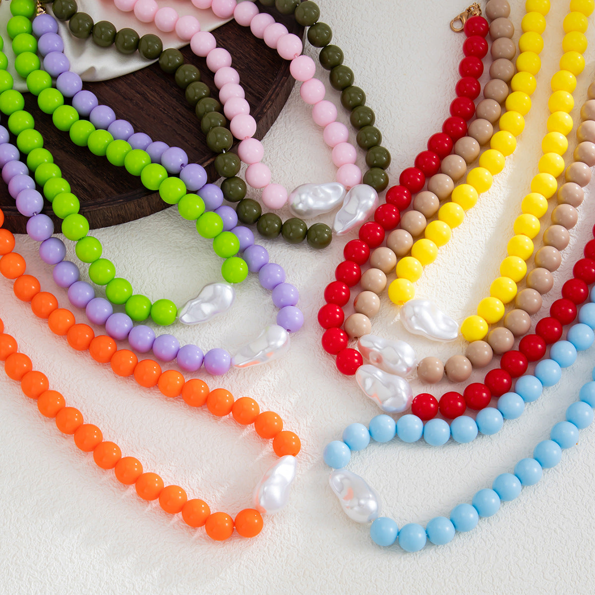Vintage Geometric Acrylic Beaded Necklace with Baroque Pearl Pendant for Women